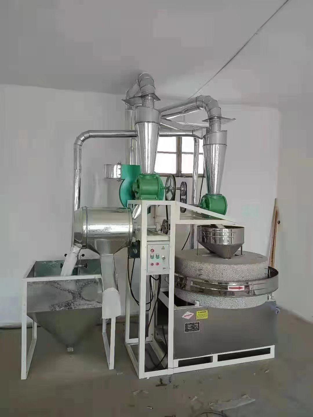 SM100×1小麥石磨成套機組